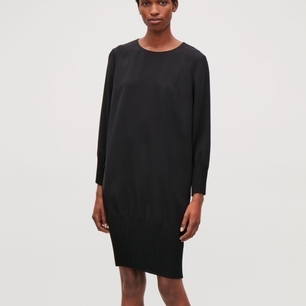 NWOT Cos Black pleated dress 2